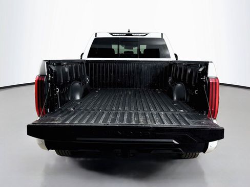 Used 2022 Toyota Tundra SR5 w/ SR5 Premium Package AWD/4WD image 25