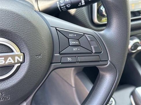 New 2025 Nissan Kicks Play S image 25