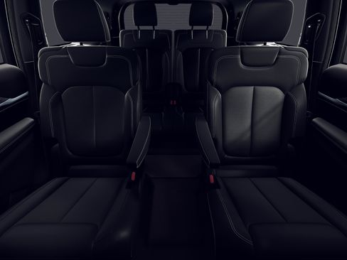 New 2026 Jeep Grand Cherokee L Limited AWD/4WD image 3