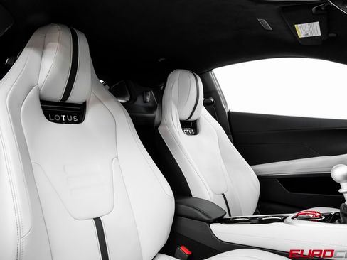 New 2025 Lotus Emira image 39