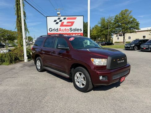 Used 2008 Toyota Sequoia Limited AWD/4WD image 1