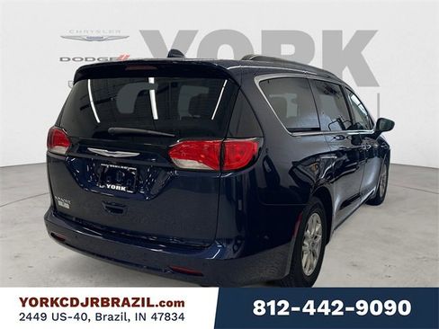 Used 2020 Chrysler Voyager Lxi w/ Cold Weather Group image 5