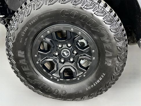 Used 2024 Ford Bronco Badlands w/ Sasquatch Package image 30