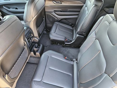 New 2025 Jeep Grand Cherokee L Limited image 26