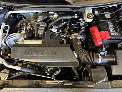 Used 2025 Nissan Rogue S AWD/4WD image 24