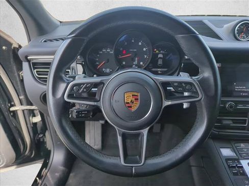 Used 2021 Porsche Macan image 11
