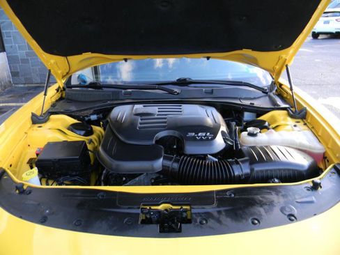 Used 2017 Dodge Charger SXT w/ AWD Plus Group image 22