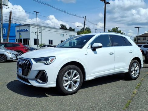 Used 2025 Audi Q3 2.0T Premium AWD/4WD image 3
