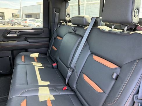 Used 2024 GMC Sierra 2500 AT4 w/ Technology Package AWD/4WD image 22
