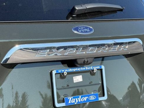 Certified 2024 Ford Explorer XLT w/ Equipment Group 202A AWD/4WD image 31