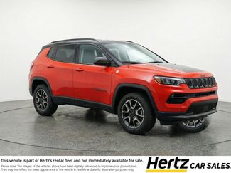 Used 2025 Jeep Compass Trailhawk AWD/4WD video 1