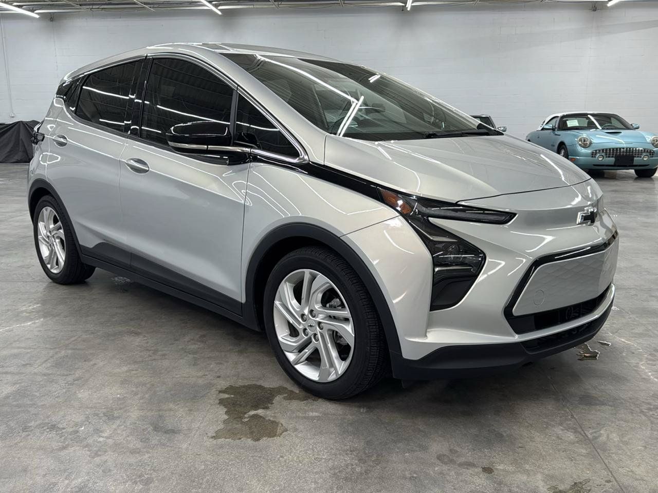 Used 2022 Chevrolet Bolt LT FWD image 4