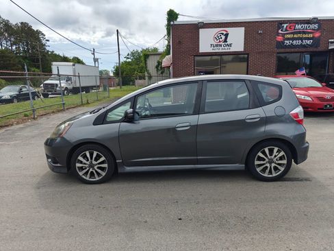 Used 2013 Honda Fit Sport image 2