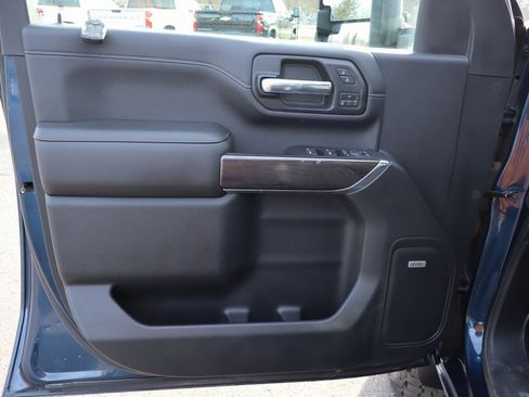 Used 2020 Chevrolet Silverado 3500 LTZ image 25