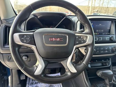 Certified 2020 GMC Canyon SLE w/ SLE Convenience Package image 11