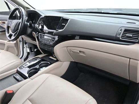 Used 2020 Honda Pilot Elite image 27