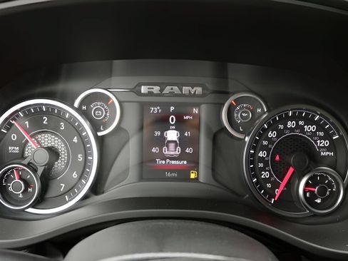 New 2026 RAM 1500 Express RWD image 25