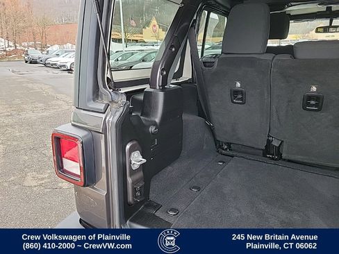 Used 2018 Jeep Wrangler Unlimited Sport S image 48