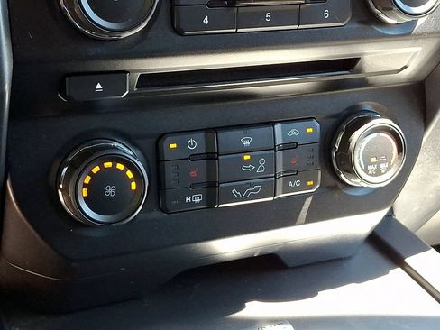 Used 2018 Ford F150 XLT w/ Equipment Group 302A Luxury AWD/4WD image 16
