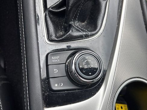 Used 2014 INFINITI Q50 Premium w/ Navigation Package image 15