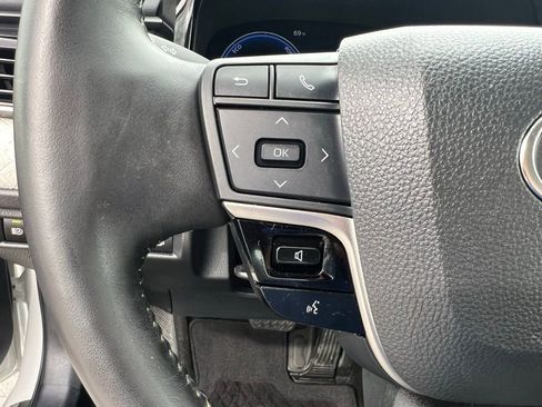 Used 2025 Toyota Camry XLE w/ Premium Plus Package image 47