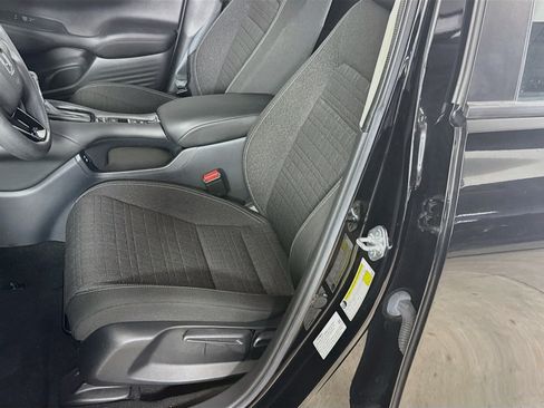 Certified 2024 Honda HR-V LX image 22