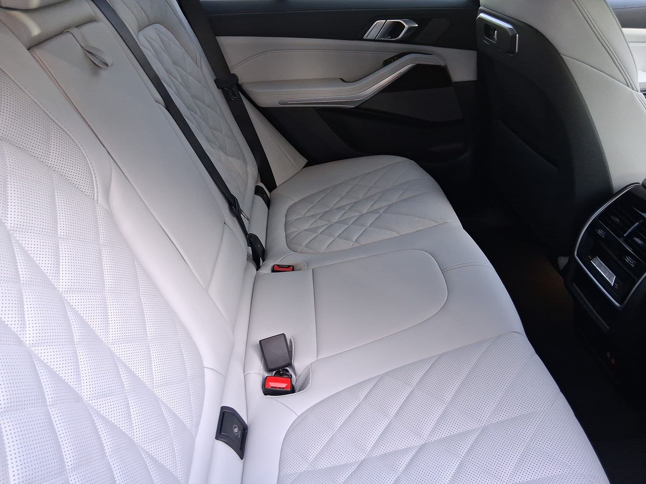 Used 2026 BMW X5 xDrive40i w/ Premium Package AWD/4WD image 29