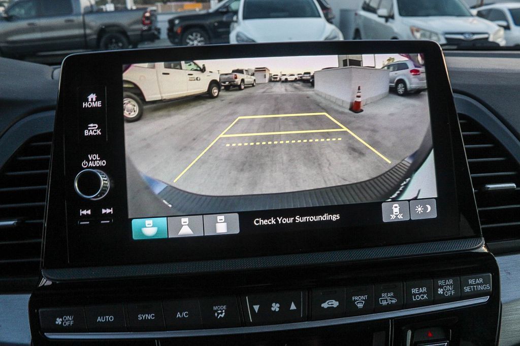 Used 2025 Honda Odyssey EX-L image 25