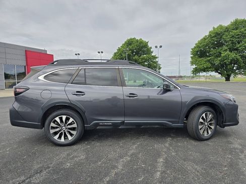 Used 2023 Subaru Outback Limited AWD/4WD image 18