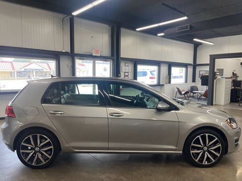 Used 2015 Volkswagen Golf TDI S FWD image 13