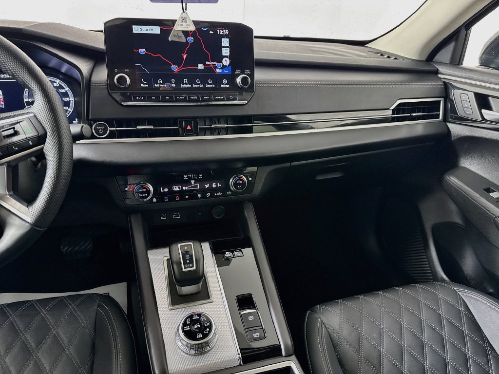 Used 2025 Mitsubishi Outlander 4WD Plug-In Hybrid image 29
