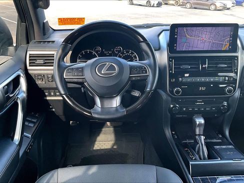 Used 2023 Lexus GX 460 Premium image 5