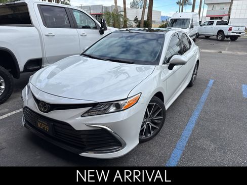 Used 2023 Toyota Camry XLE image 1