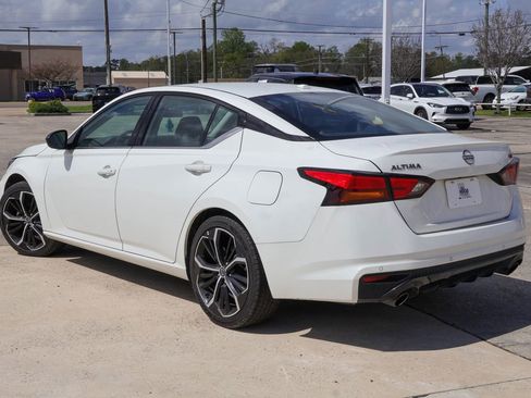 Used 2024 Nissan Altima 2.5 SR image 2
