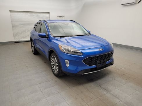 Used 2021 Ford Escape Titanium AWD/4WD image 13