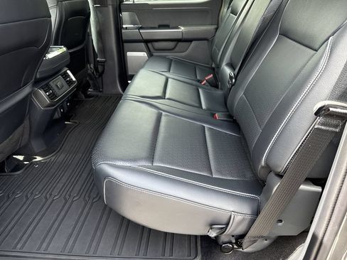 Used 2025 Ford F150 Lariat w/ Equipment Group 501A Mid AWD/4WD image 19