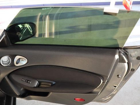 Used 2012 Nissan 370Z Coupe image 33