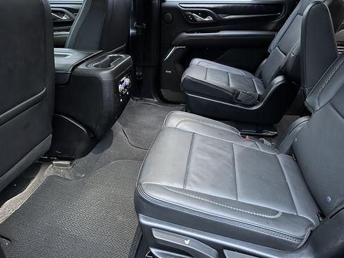 Used 2022 GMC Yukon Denali image 17