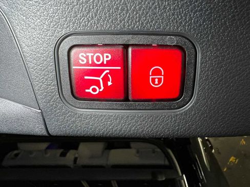 New 2026 Mercedes-Benz GLA 250 GLA 250 image 17