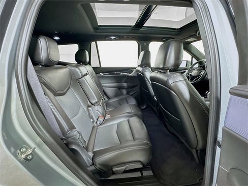 Used 2023 Cadillac XT6 Premium Luxury image 28