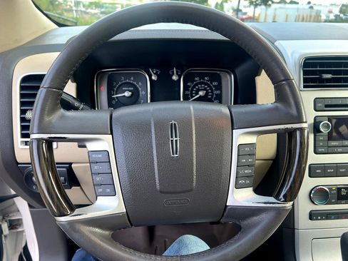 Used 2008 Lincoln MKX AWD image 23