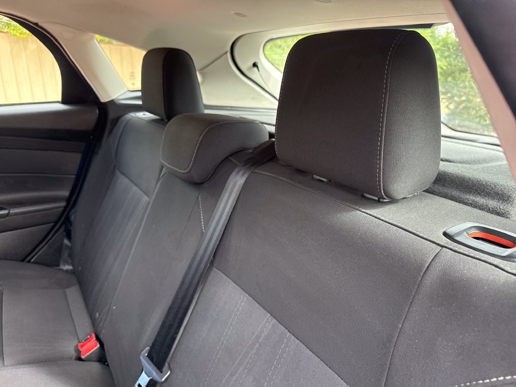 Used 2018 Ford Focus SE w/ Cold Weather Package FWD image 21