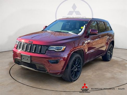 Used 2022 Jeep Grand Cherokee Laredo X image 7