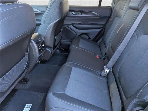 New 2026 Jeep Grand Cherokee Laredo X image 13