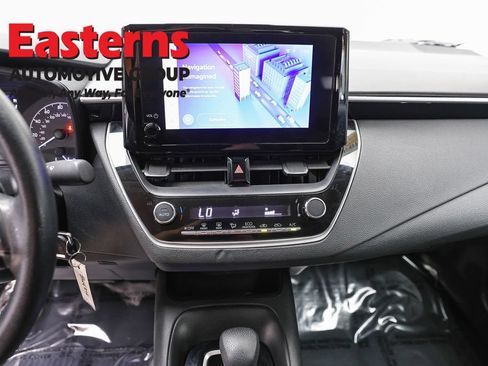 Used 2024 Toyota Corolla LE FWD image 11