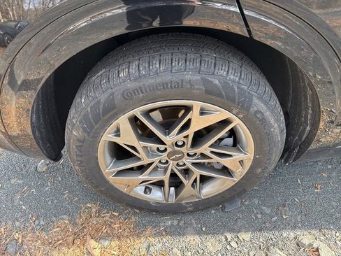 Used 2023 Genesis GV70 2.5T w/ Select Package image 27