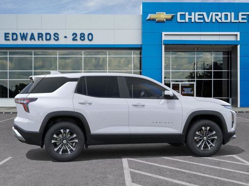 New 2026 Chevrolet Equinox LT w/ Convenience Package II image 6