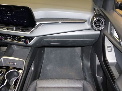 Used 2026 Chevrolet Equinox LT w/ Convenience Package II image 32