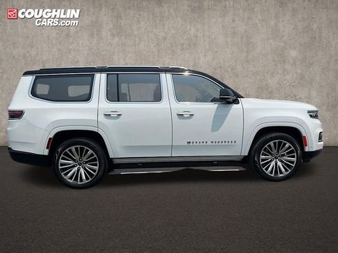 New 2023 Jeep Grand Wagoneer Series III image 11