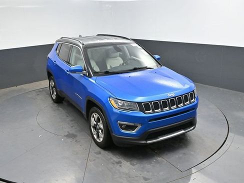 Used 2020 Jeep Compass Limited w/ Luxury Seat Group AWD/4WD image 38